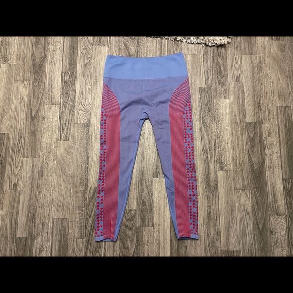 Fabletics Seamless Stars and Stripes Blue and Red 7/8 Leggings - Picture 3 of 14